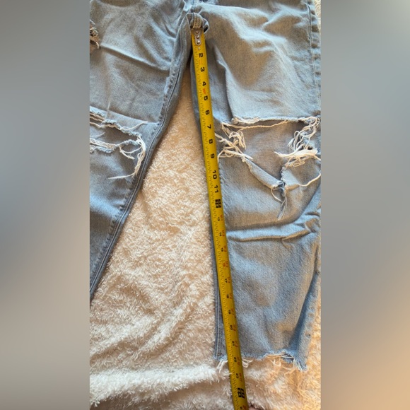 American Eagle Women’s Light Blue Distressed Jeans - Picture 3 of 8